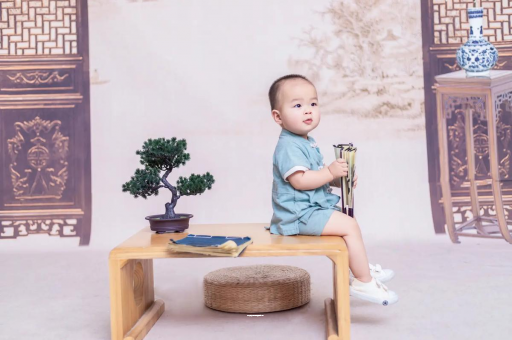 博白孕妇肚子上的黑线