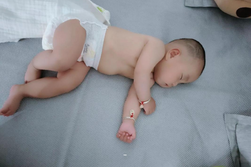 博白宝宝短发型女